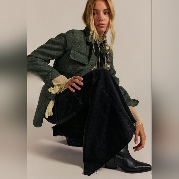 We The Free Live Wire Flare Jeans NWT Sz 28 Regular - Picture 4 of 5